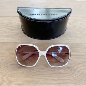 Marc by Marc Jacobs Oversized Sunglasses in Ivory